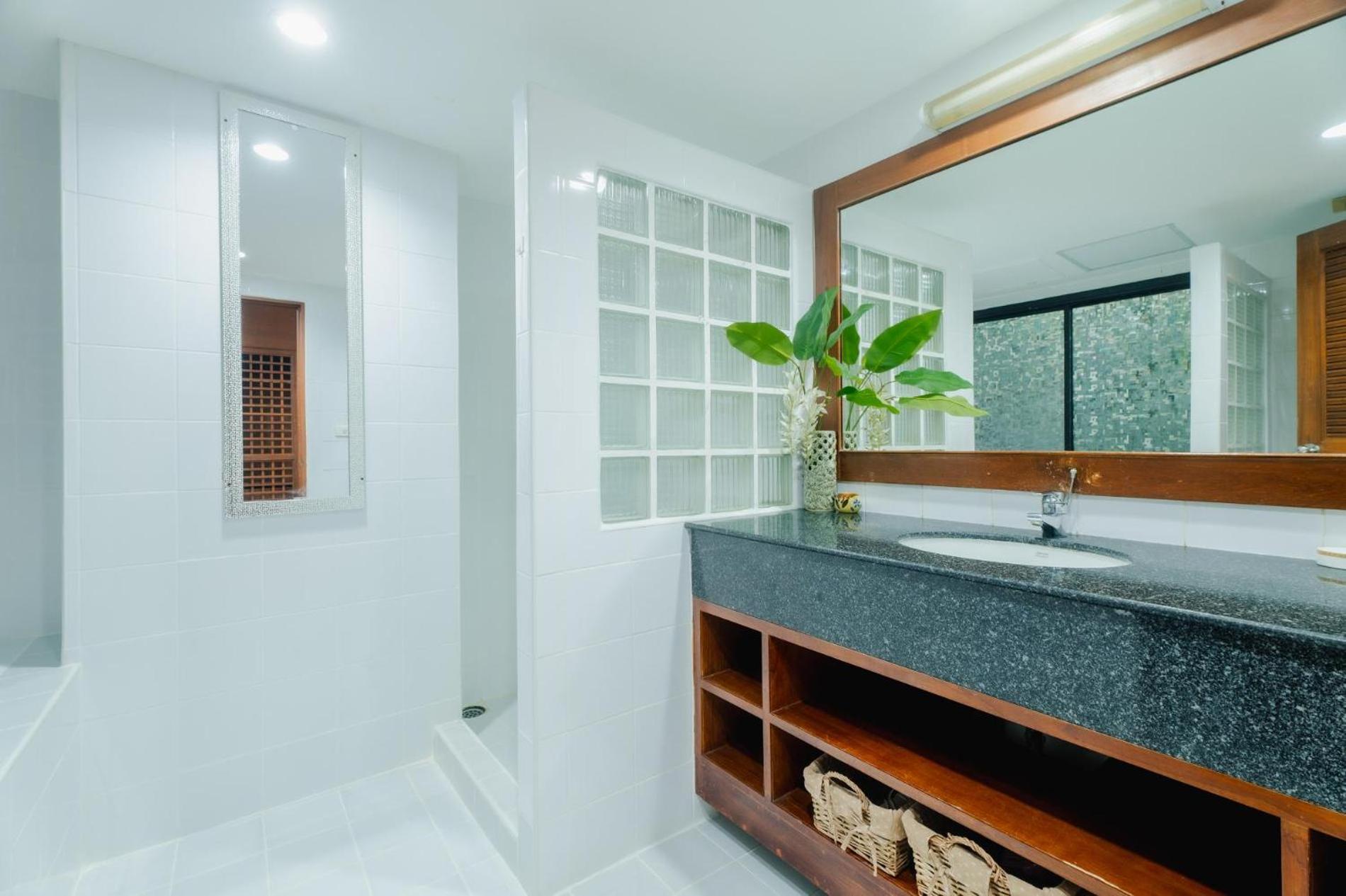 The Sands 2 Bedroom Apartment Naiharn Nai Harn Zewnętrze zdjęcie